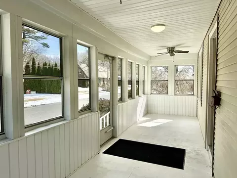 40 Circle Rd, Longmeadow, MA 01106 photo 2
