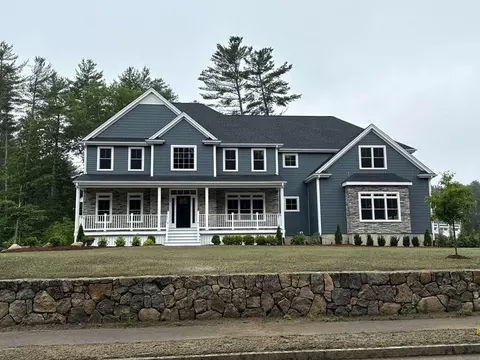19 Tanglewood Dr, Easton, MA 02356