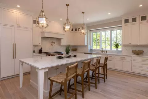 Kitchen - 69 Division Rd, Edgartown, MA 02539 photo 2 of 3
