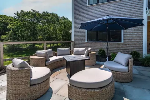 Exterior - 69 Division Rd, Edgartown, MA 02539 photo 4 of 5