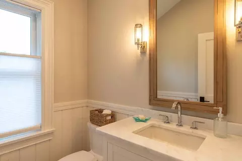 Bath - 69 Division Rd, Edgartown, MA 02539 photo 1 of 3