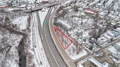 3 Gediminas # A, Worcester, MA 01610