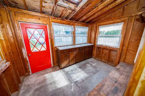 321 High St, Fall River, MA 02720 photo 10