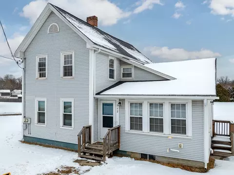 942-944 Shoemaker Ln, Feeding Hills, MA 01030
