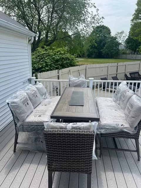 1 Locust St, Hyannis, MA 02601 photo 5