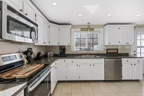 1 Locust St, Hyannis, MA 02601 photo 25