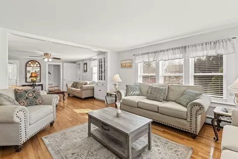 1 Locust St, Hyannis, MA 02601 photo 18