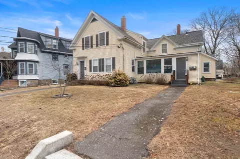22 Benton St, Middleboro, MA 02346
