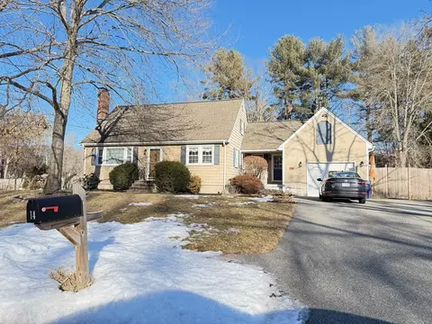 14 Sheridan Rd, Wilmington, MA 01887