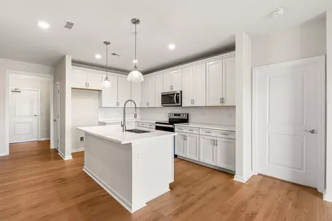 1 Codman Way #410, Westborough, MA 01581