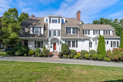 40 Hillcrest Rd, Belmont, MA 02478