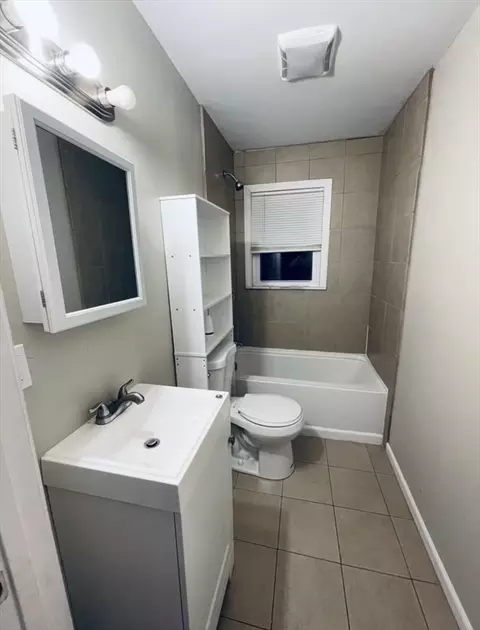 Bath - 344 Jencks St, Fall River, MA 02723 photo 2 of 3