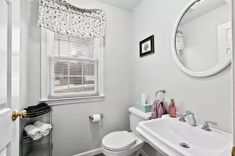 45 Culloden Dr, Canton, MA 02021 photo 19