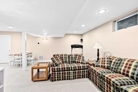 45 Culloden Dr, Canton, MA 02021 photo 28