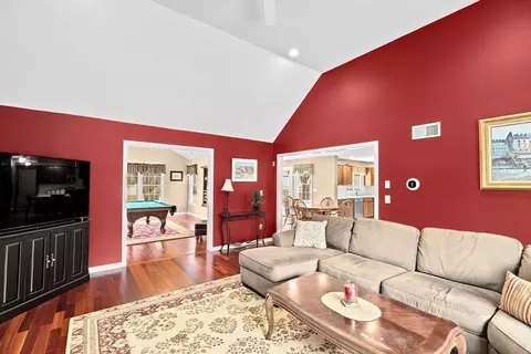 45 Culloden Dr, Canton, MA 02021 photo 11