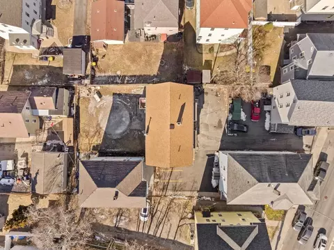 View/Area - 1116 N Main St, Fall River, MA 02720 photo 2 of 3