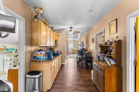 Entry Way - 1116 N Main St, Fall River, MA 02720 photo 2 of 5