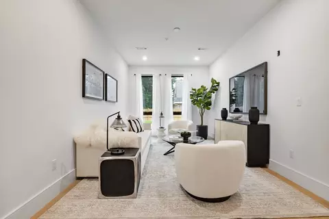 1114 Beacon St #207, Newton, MA 02461