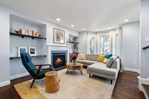 19-21 Short St #2, Charlestown, MA 02129