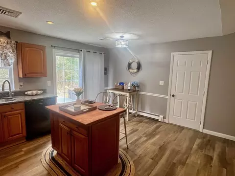 52 Chartwell Dr, Bourne, MA 02532 photo 6