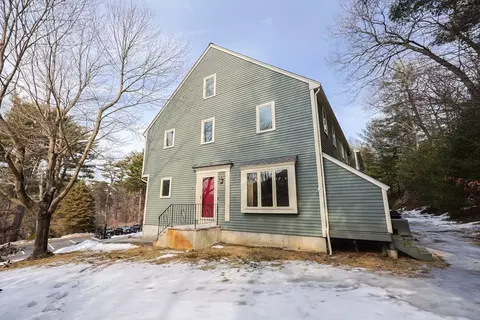 22 Deer Path #6, Maynard, MA 01754
