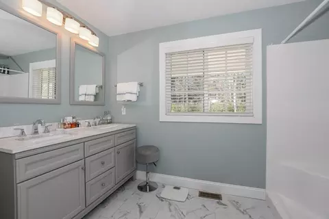 28 Wareham St, Marion, MA 02738 photo 22