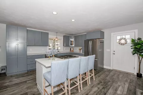 28 Wareham St, Marion, MA 02738 photo 13