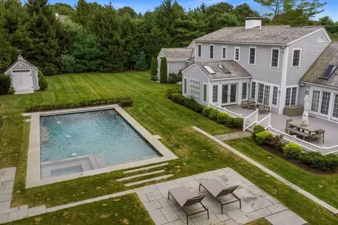Exterior - 1460 S County Rd, Barnstable, MA 02655 photo 1 of 10