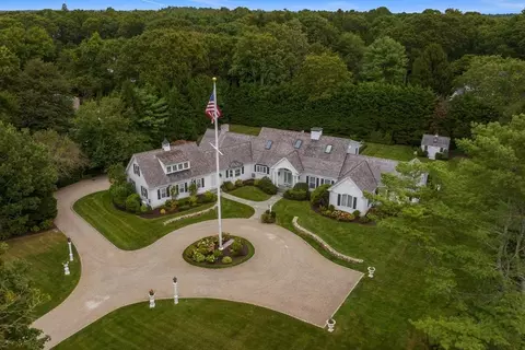 View/Area - 1460 S County Rd, Barnstable, MA 02655 photo 2 of 3