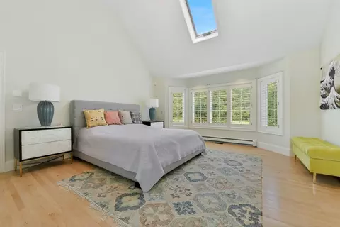 Bedroom - 1460 S County Rd, Barnstable, MA 02655 photo 2 of 4