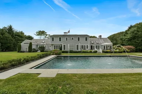 Exterior - 1460 S County Rd, Barnstable, MA 02655 photo 7 of 10