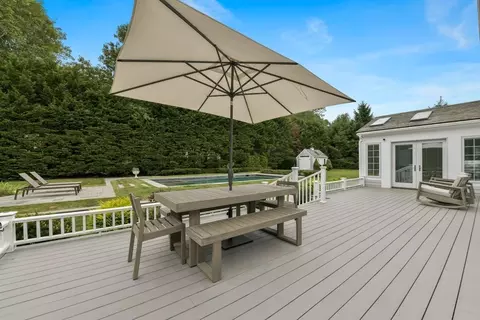Exterior - 1460 S County Rd, Barnstable, MA 02655 photo 10 of 10