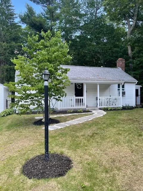58 Summer St, Medway, MA 02053