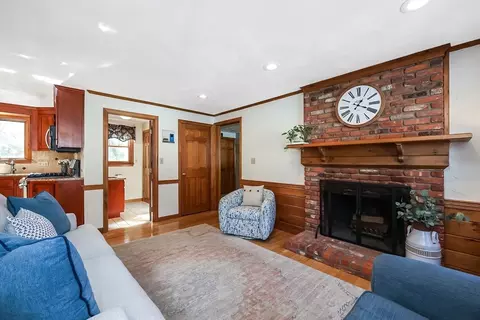 5 Taft Dr, Franklin, MA 02038 photo 7