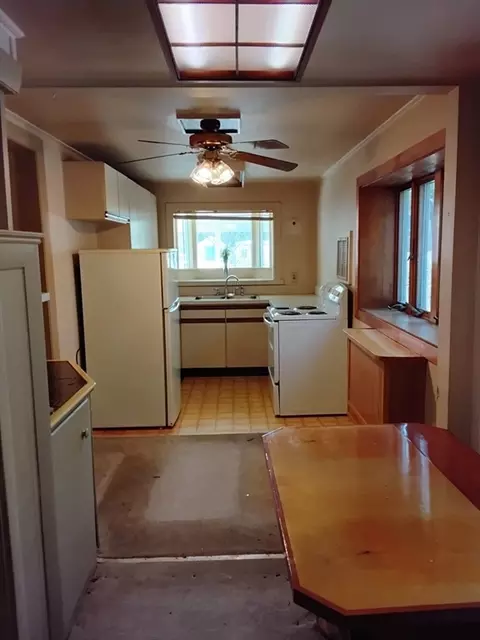 419 Spring St, Hanson, MA 02341 photo 13