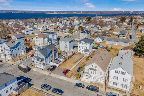 500 Birch St, Fall River, MA 02724 photo 5