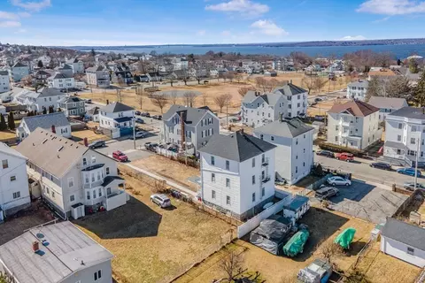 500 Birch St, Fall River, MA 02724 photo 6