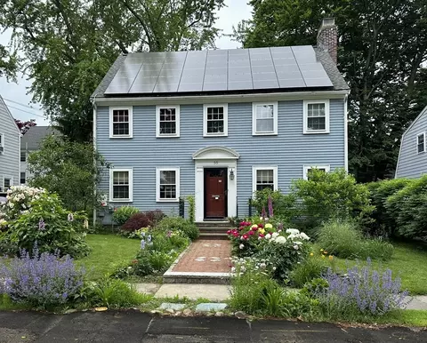 55 Thompson Ln, Milton, MA 02186