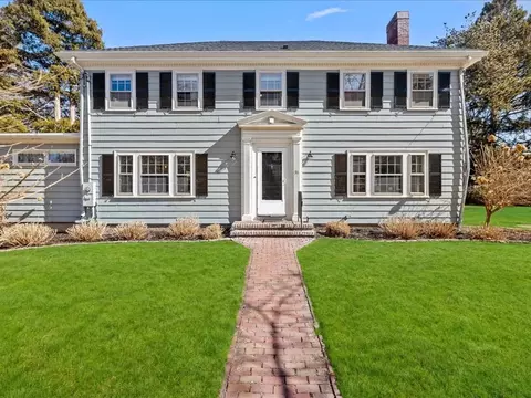 31 Estabrook Rd, Swampscott, MA 01907