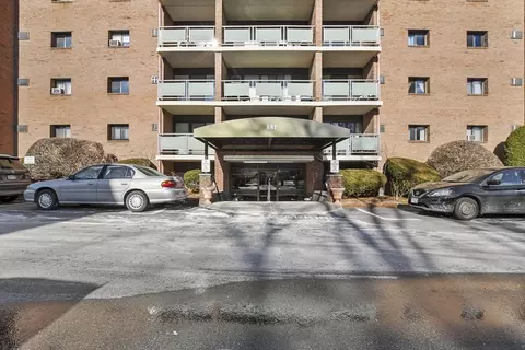 Exterior - 881 Broadway #38, Everett, MA 02149 photo 3 of 3