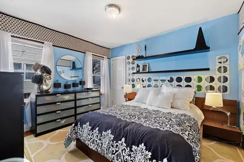 Bedroom - 17 5th Ave, Worcester, MA 01607 photo 4 of 7