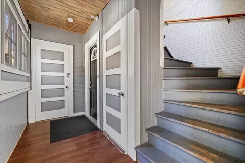 Entry Way - 17 5th Ave, Worcester, MA 01607 photo 9 of 9