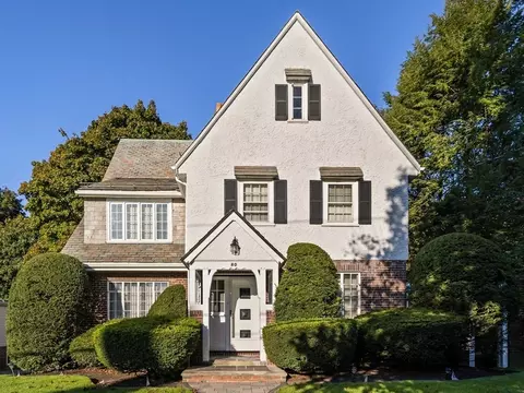 30 Pine Ridge Rd, Medford, MA 02155