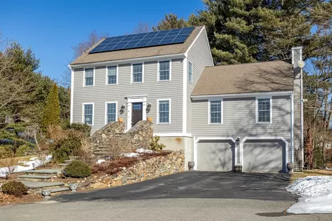 5 Kristen Ln, Maynard, MA 01754 photo 2