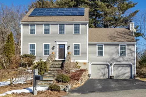 5 Kristen Ln, Maynard, MA 01754