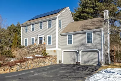 5 Kristen Ln, Maynard, MA 01754 photo 4
