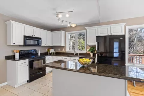 5 Kristen Ln, Maynard, MA 01754 photo 15