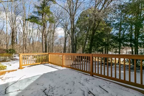 11 Dick Dr, Worcester, MA 01609 photo 5