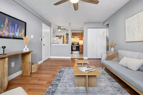 Living - 35 Bayview Ter #3, Danvers, MA 01923 photo 5 of 5