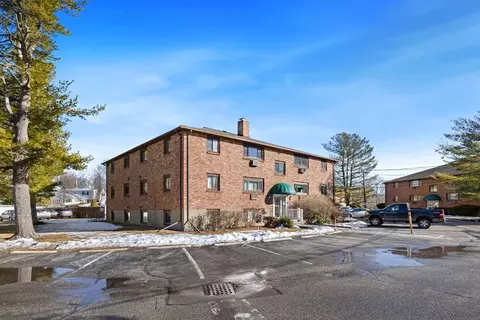 Exterior - 35 Bayview Ter #3, Danvers, MA 01923 photo 2 of 2
